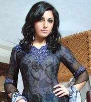 'Pakistani Girls' is Topping Apple Store for the Most Downloaded Paid Application