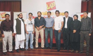 Jazz Cricket Expert Picture 300x181 Wasim Akram Welcomes Mobilink Jazz Cricket Experts