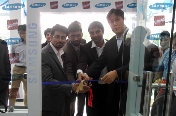 Samsung Service Center Samsung Opens Mobile Service Center in Lahore