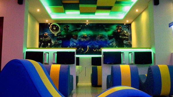 ECLECTIC VIBRATIONS Indoor 2 Console Gaming Lounge Launched in Lahore