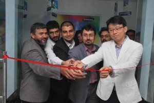 Picture1 300x201 Samsung Opens Service Center in Rawalpindi