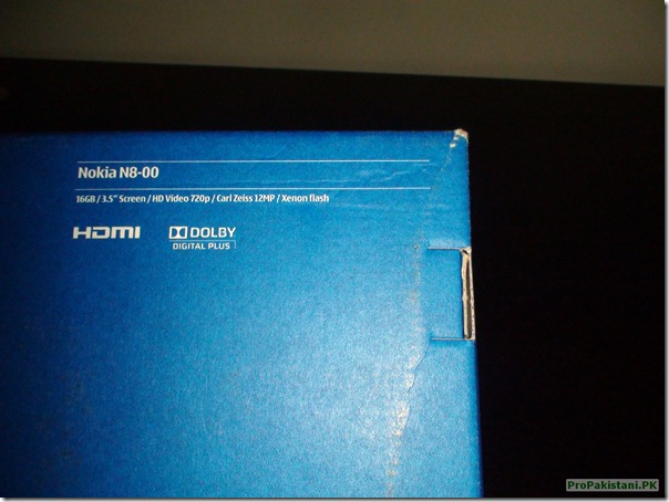 DSC02296 thumb Nokia N8 Unboxing [Pakistan]