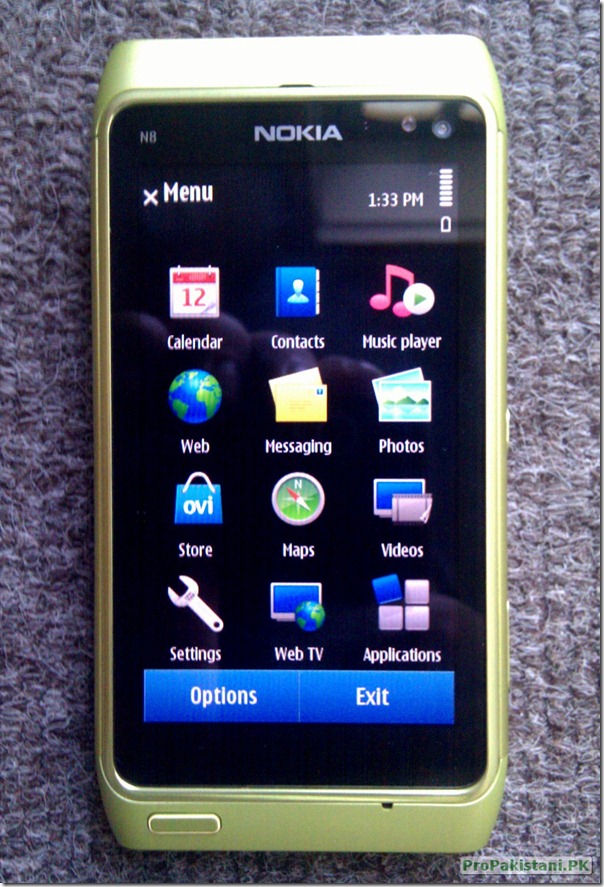Display2 thumb Nokia N8 Review