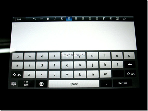 keyboard landscape Blackberry Playbook [Review]