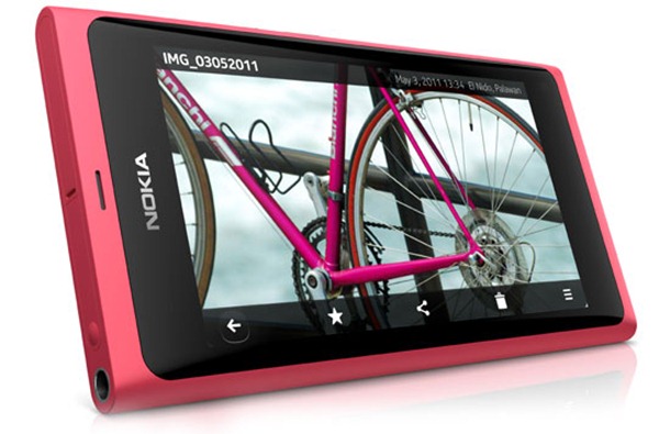 NokiaN9 magenta thumb Nokia N9 to Hit Stores Next Month
