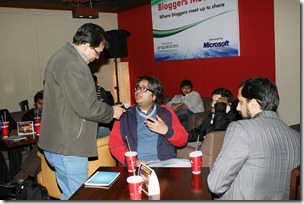 IMG 1124 thumb ProPakistani & Microsoft Organized Bloggers Meet up