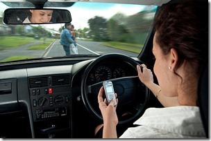120308 texting while driving thumb Controlling Driving Habits of Teenagers Through Cell Phones