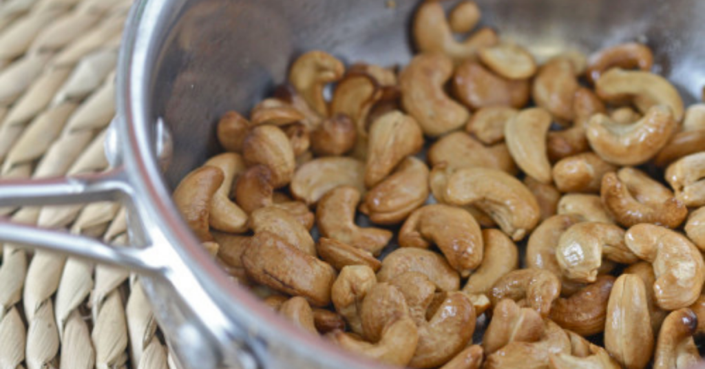 Nuts in everyday diet | Consuming nuts on a daily basis