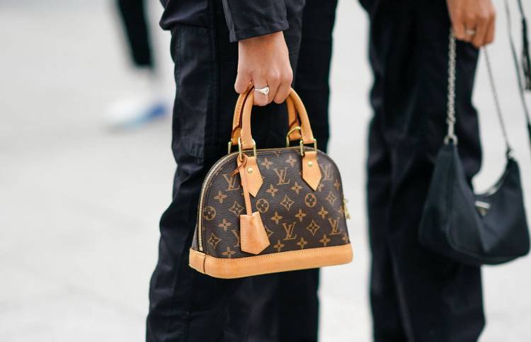 5 Best Ladies Handbag Brands in Pakistan - How To
