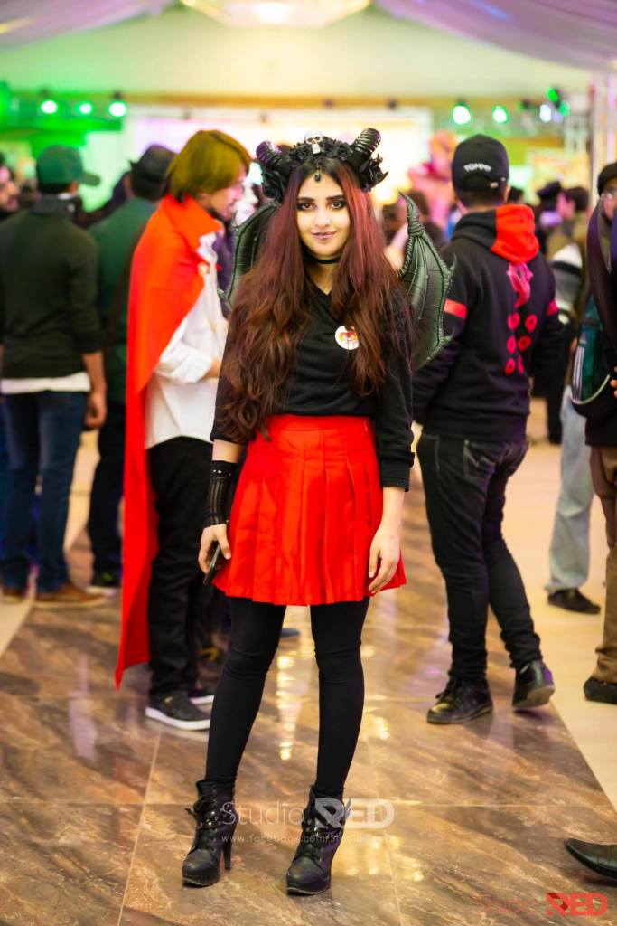 Gothic Cosplayer at TwinCon'19