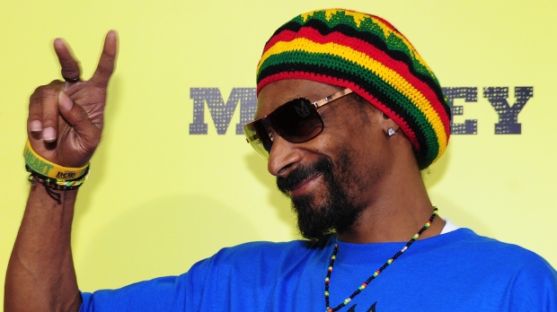 Rapper Snoop Dog in a beanie
