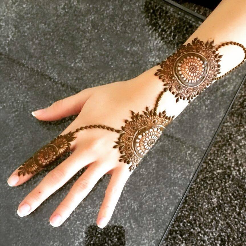 Arabic mehndi design, henna art
