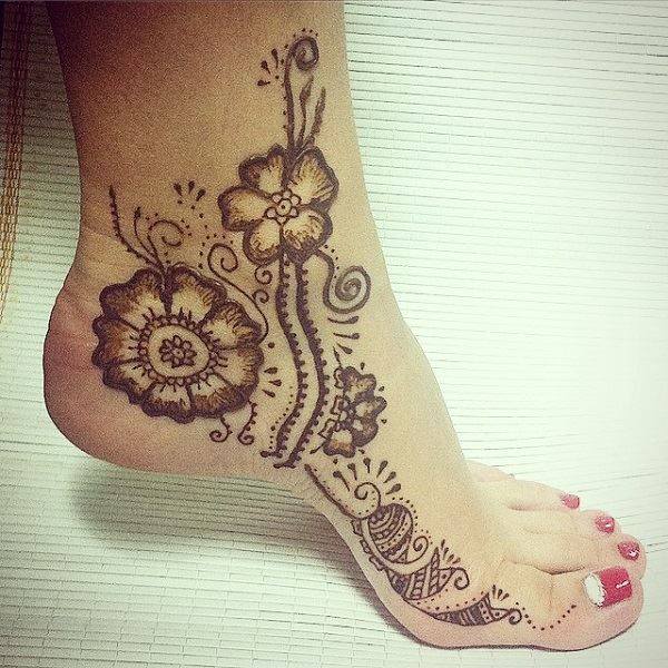 Feet Mehndi design, flower Mehndi design