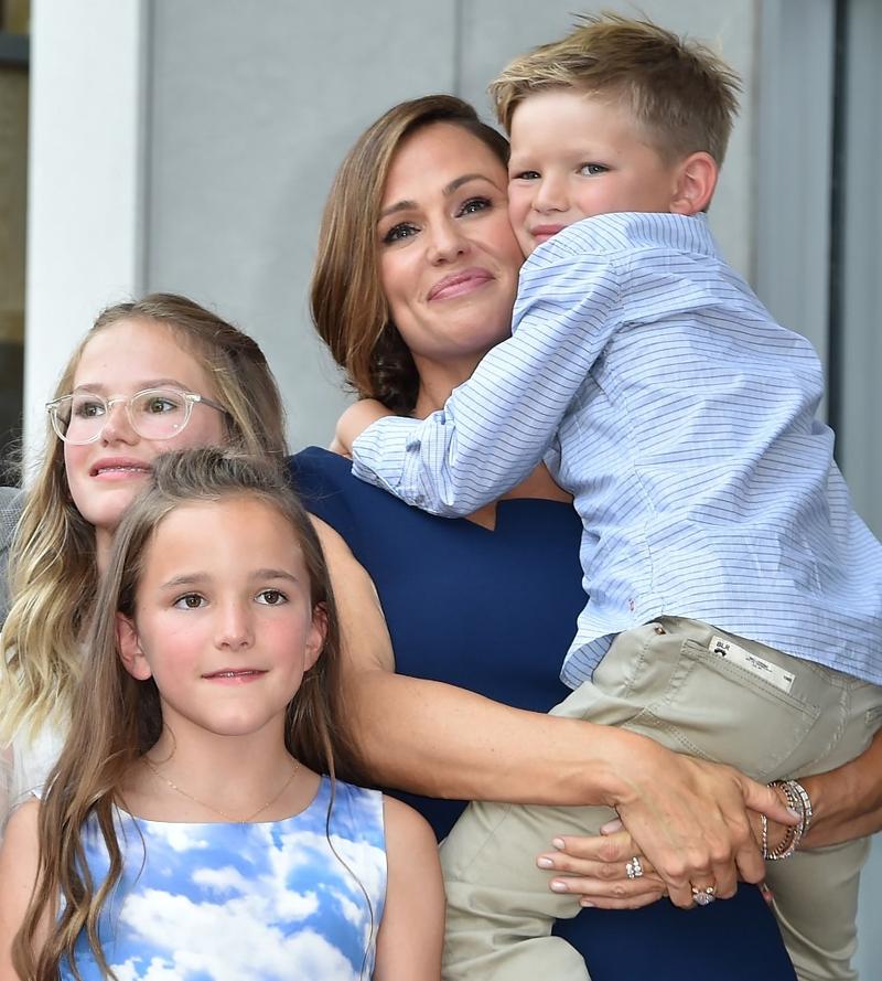Jennifer Garner three kids