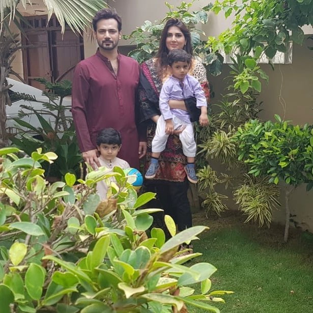 Zahid_Ahmed_With_Family