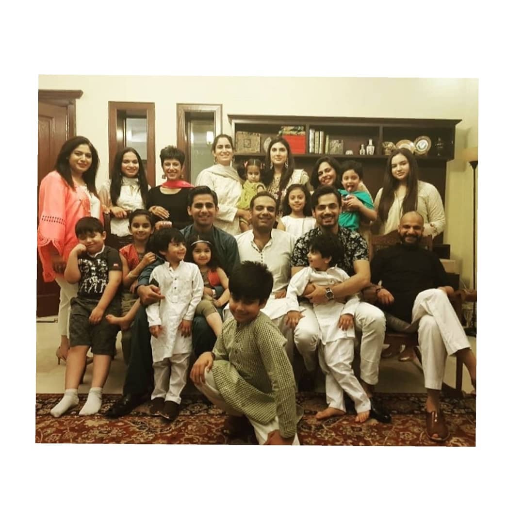 Zahid_Ahmed_With_Family