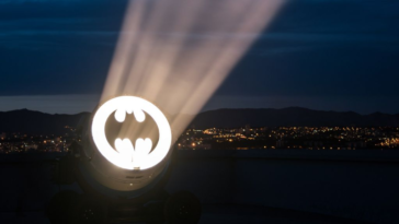 batman-bat-signal