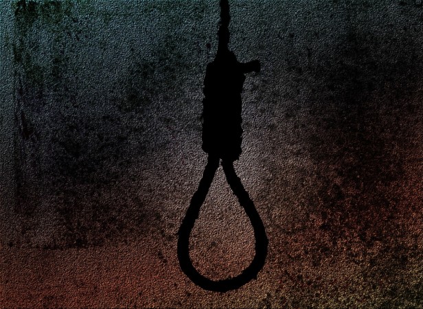 hanging noose-pass-out-challenge