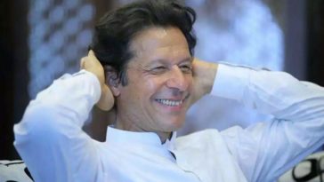 imran-khan-laughing