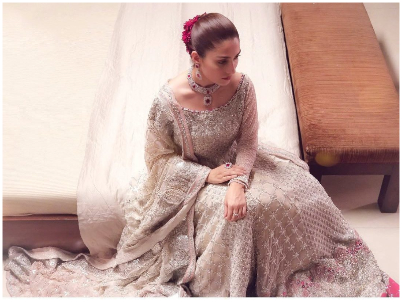 Aiza khan hotsell wedding dress