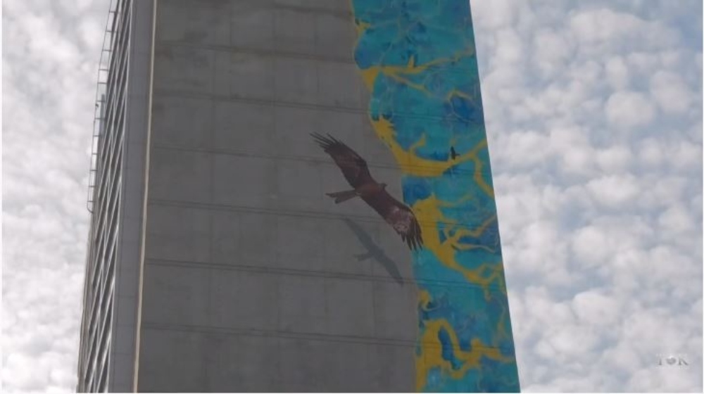 world's tallest mural by a single artist