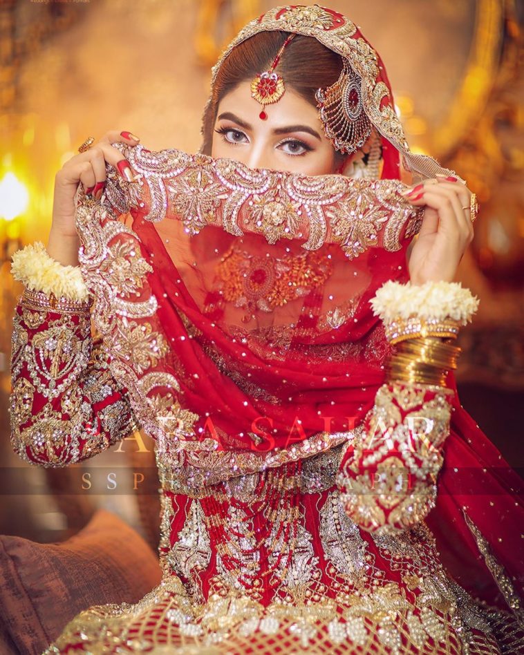 Kinza Hashmi Stuns Fans With Her Latest Bridal Shoot [Pictures] - Lens