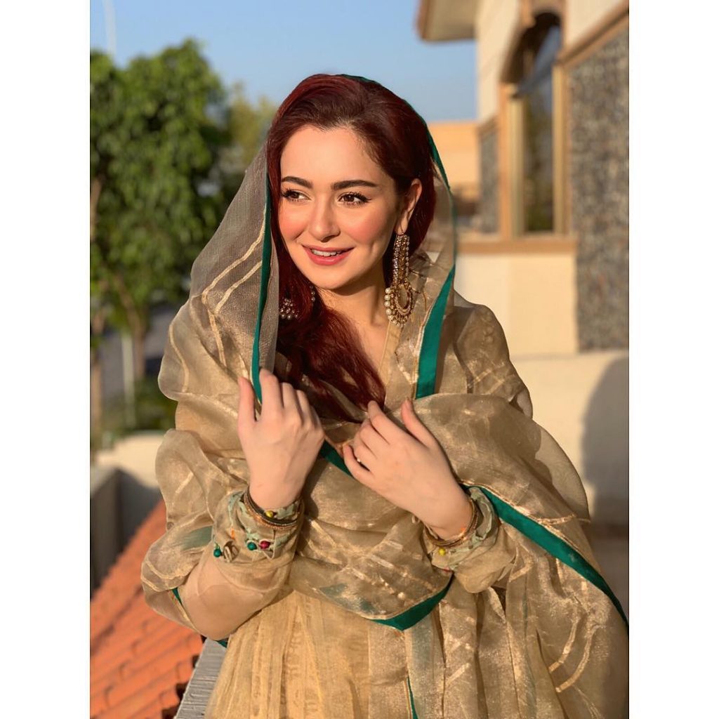 Hania Amir Looks Out of This World in Desi Attire [Pictures] - Lens
