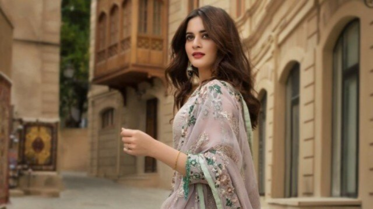 Aiman Khan Becomes The Most Followed Pakistani Celebrity On Instagram Lens 