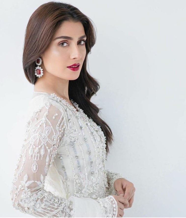 Ayeza Khan Proves Why She's Still the Glamour Queen [Pictures] - Lens