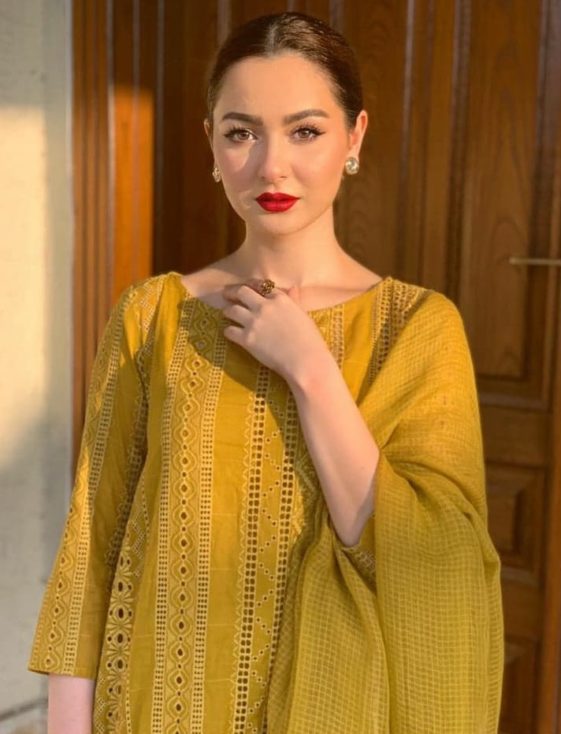 Hania Amir Under Fire For Wearing 'Revealing' Clothes [Photos] - Lens