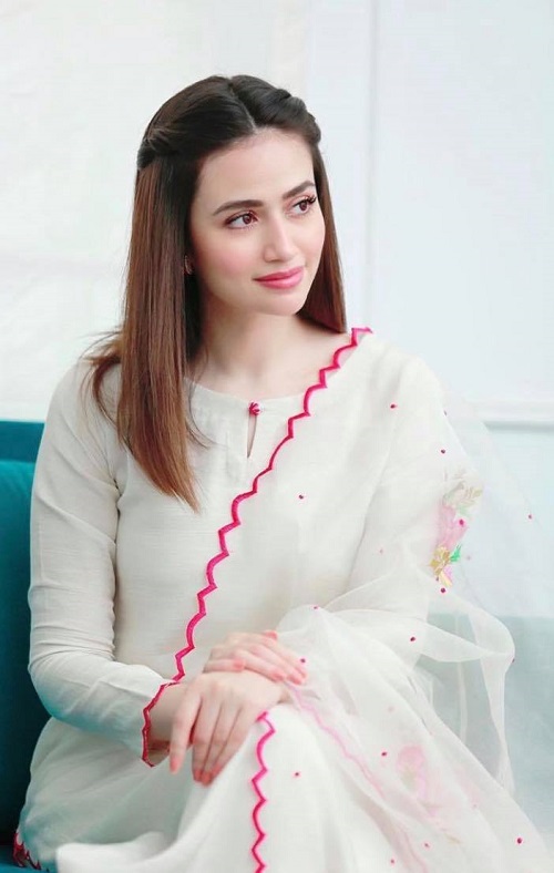 Eid 2023: Yumna Zaidi Suit Looks | Pakistani Suit Looks | Suit Design