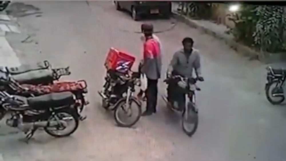 robbers in karachi