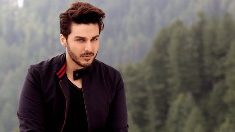 'I Live Here & There': Ahsan Khan Goes Viral With Hilarious Memes - Lens