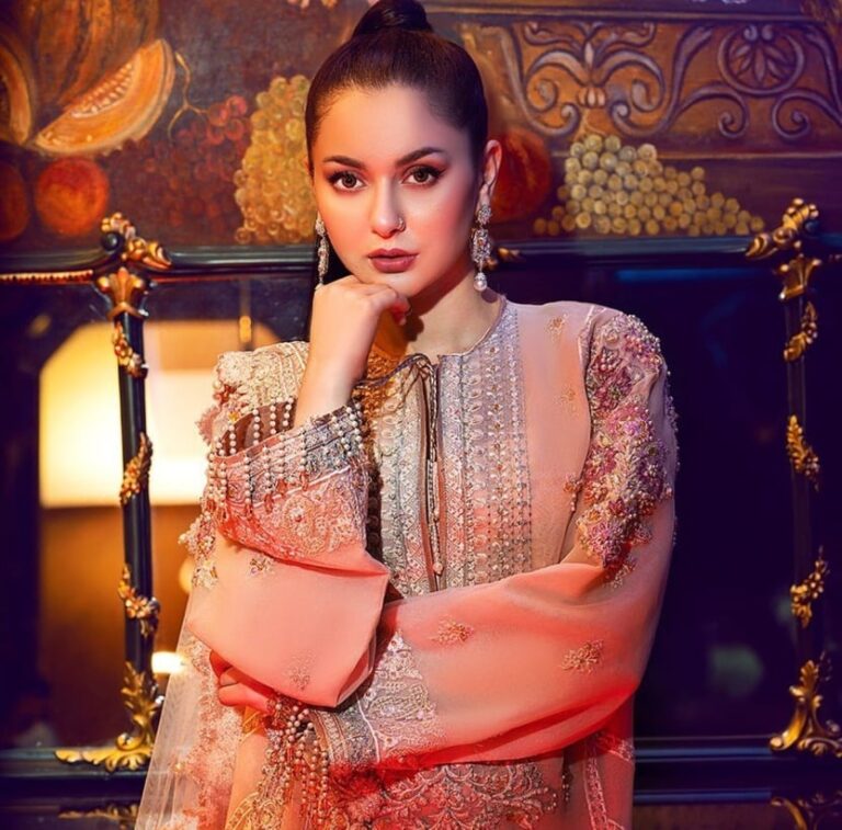 Hania Amir Dazzles Everyone With a Stunning Photoshoot [Pictures] - Lens