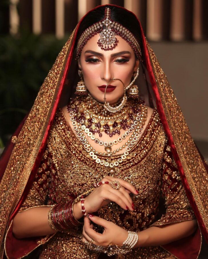 Ayeza Khan Wows Us With New Bridal Fashion Look Pictures Lens 3361