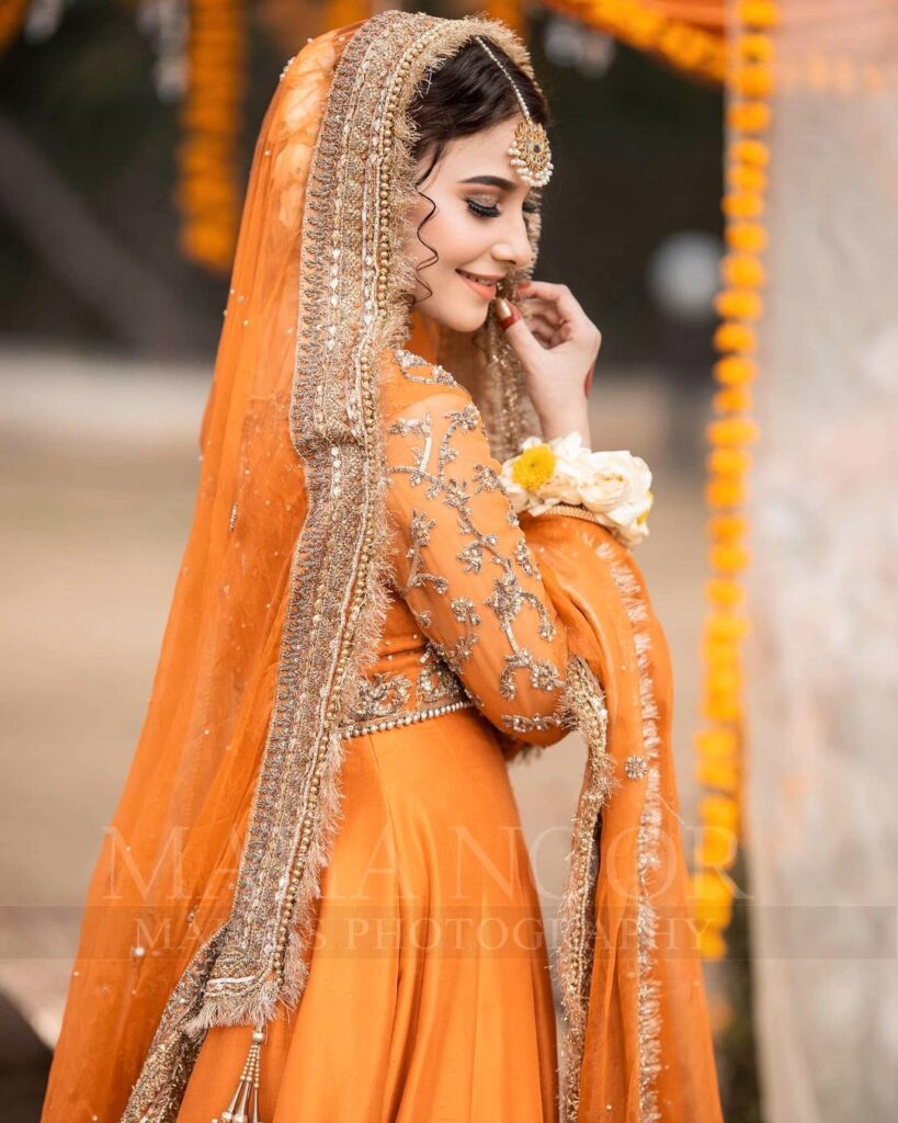 Hina Altaf Looks Ethereal in Glorious Mehndi Attire [Pictures] - Lens