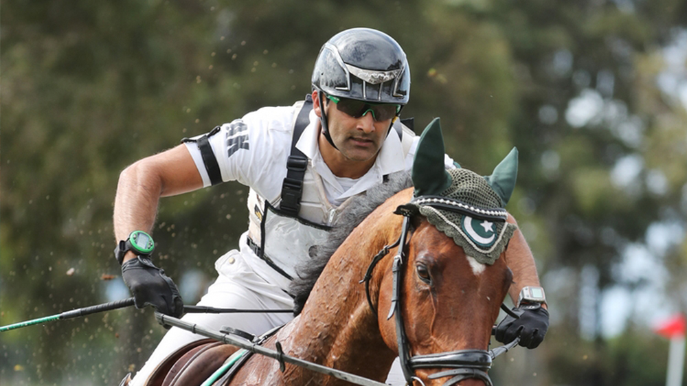 usman-khan-equestarian-feat