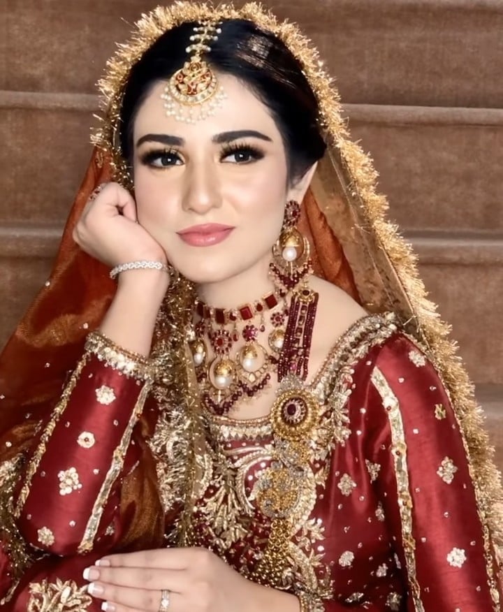 Sarah Khan Brings The Perfect Winter Wedding Look [Pictures] - Lens