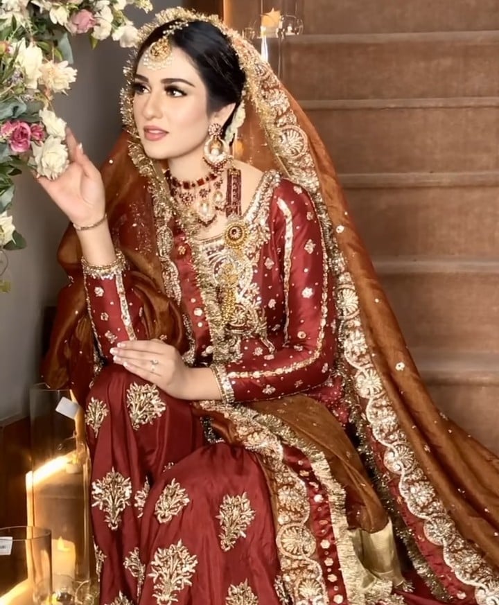 Sarah Khan Brings The Perfect Winter Wedding Look [Pictures] - Lens