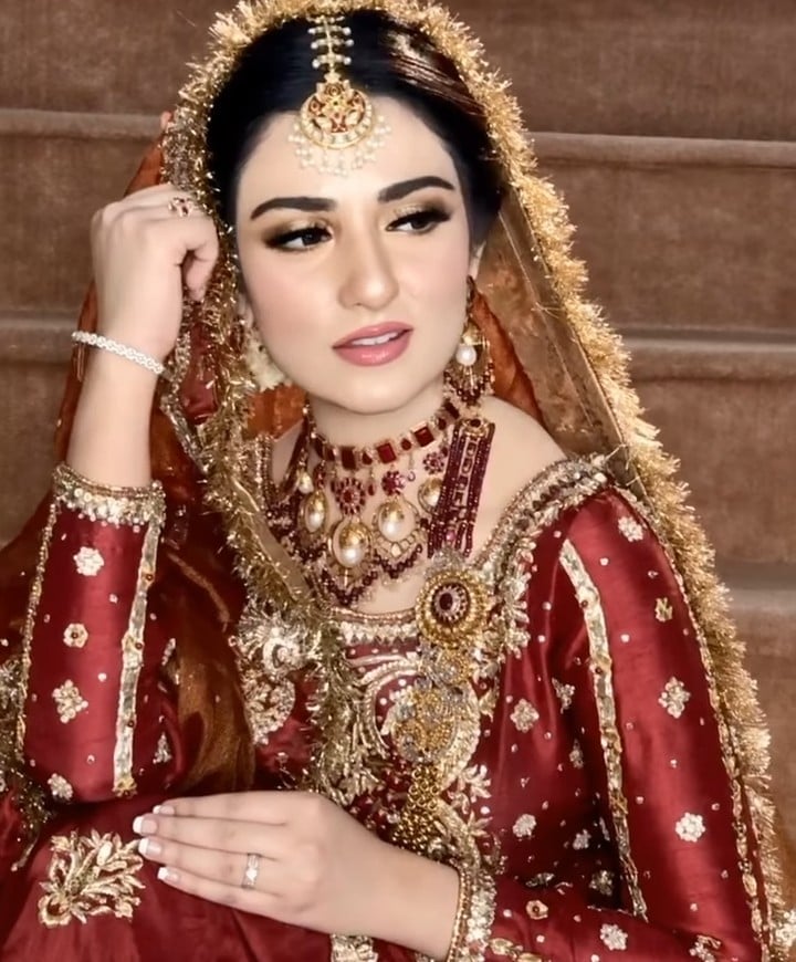 Sarah Khan Brings The Perfect Winter Wedding Look [Pictures] - Lens