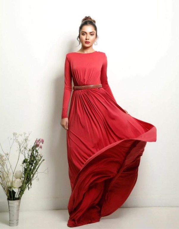 Syeda Tuba Amir Dazzles In Red In Her Latest Photoshoot - Lens