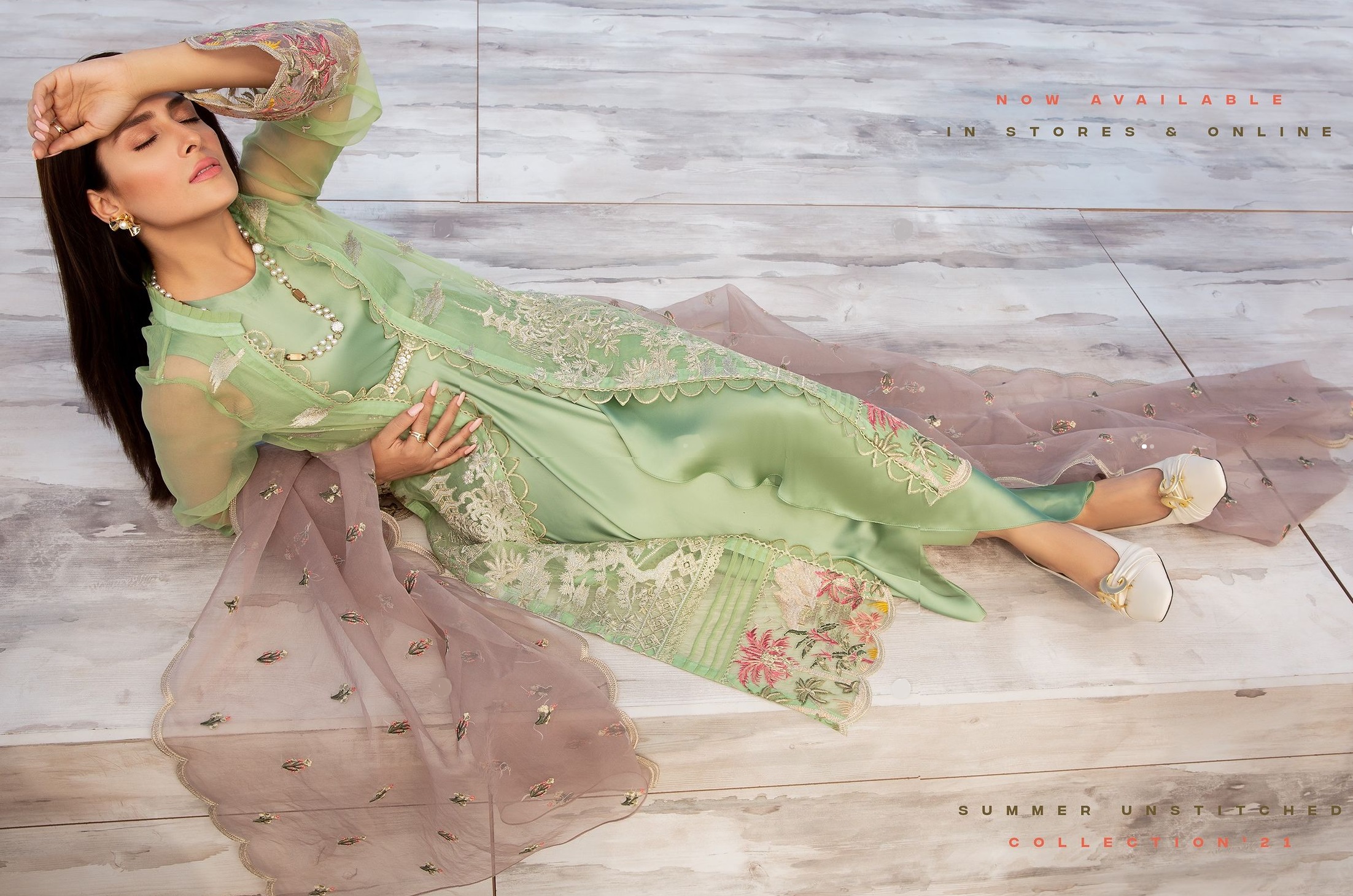Ayeza Khan Gives Eastern Attires a Modern Lift [Pictures] - Lens