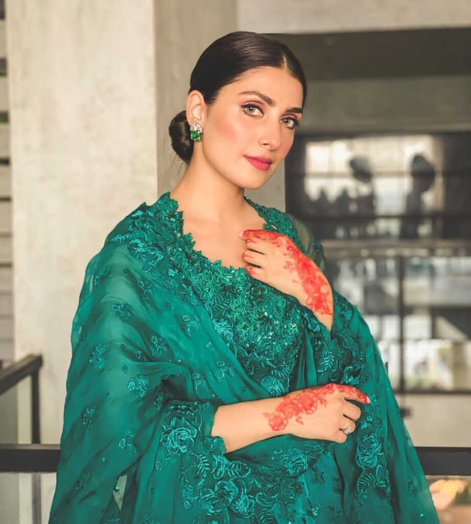 Three Ayeza Khan Looks to Recreate this Eid! [Pictures] - Lens