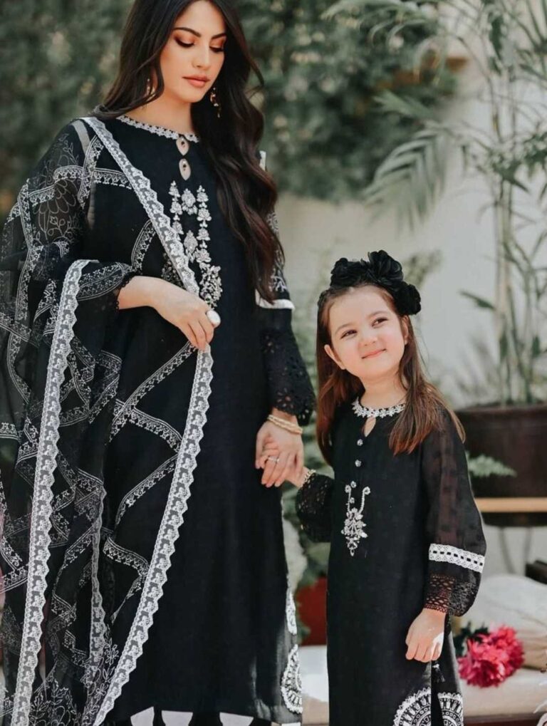 Neelam Muneer Is A Vision In Black Desi Attire Pictures Lens