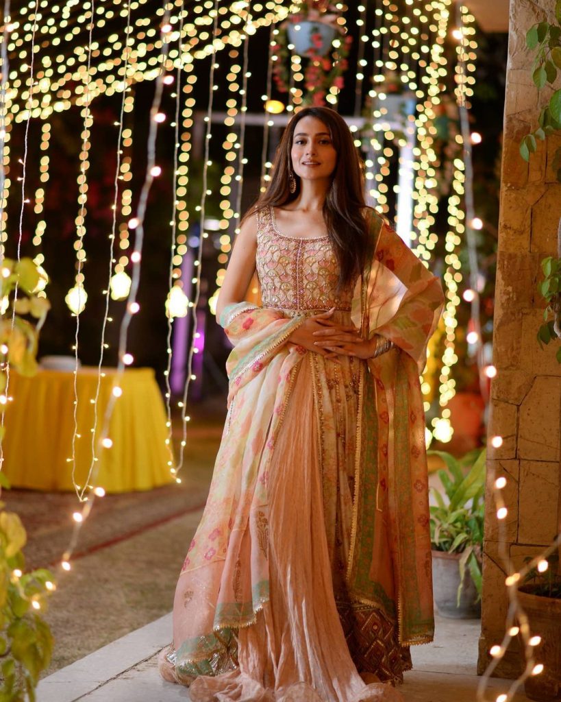 zarnish khan