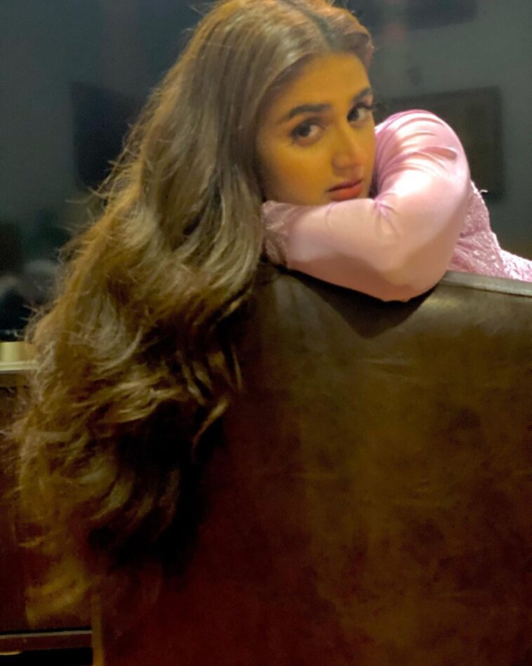 Hira Mani Is Giving Us Rapunzel Vibes With Her Long Hair - Lens