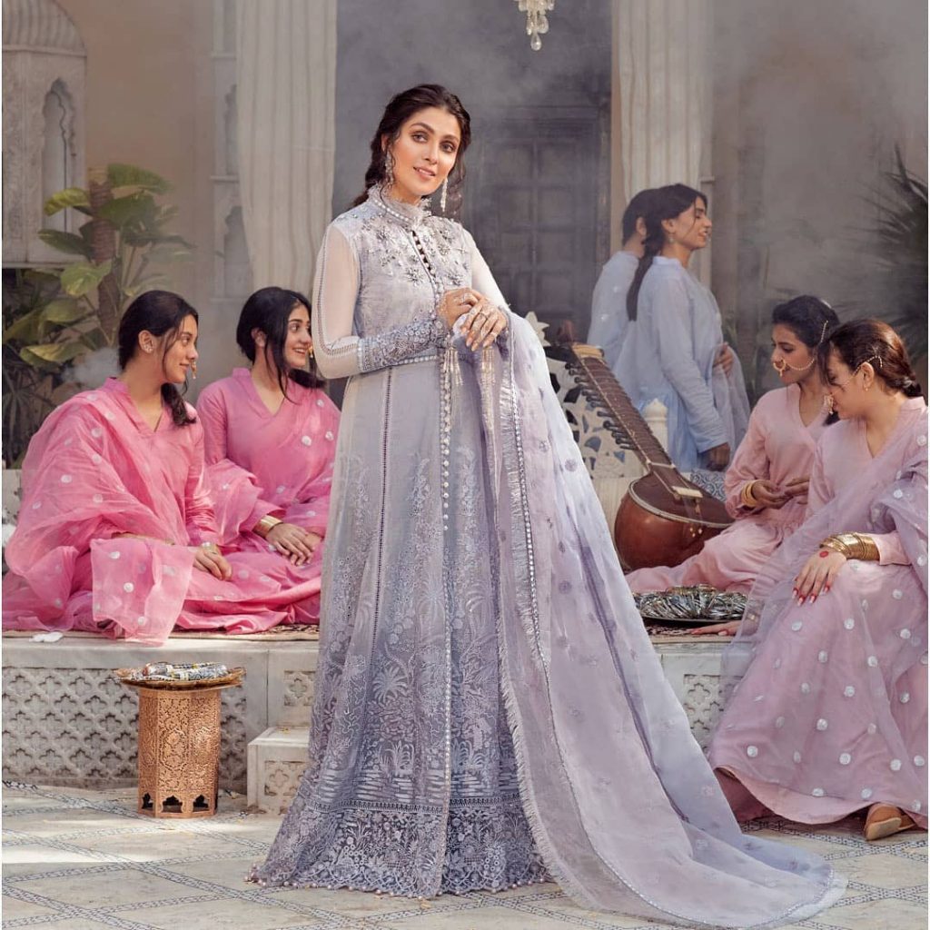 ayeza khan