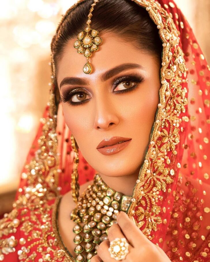 Ayeza Khan Looks Ravishing In Deep Red Bridal Attire - Lens