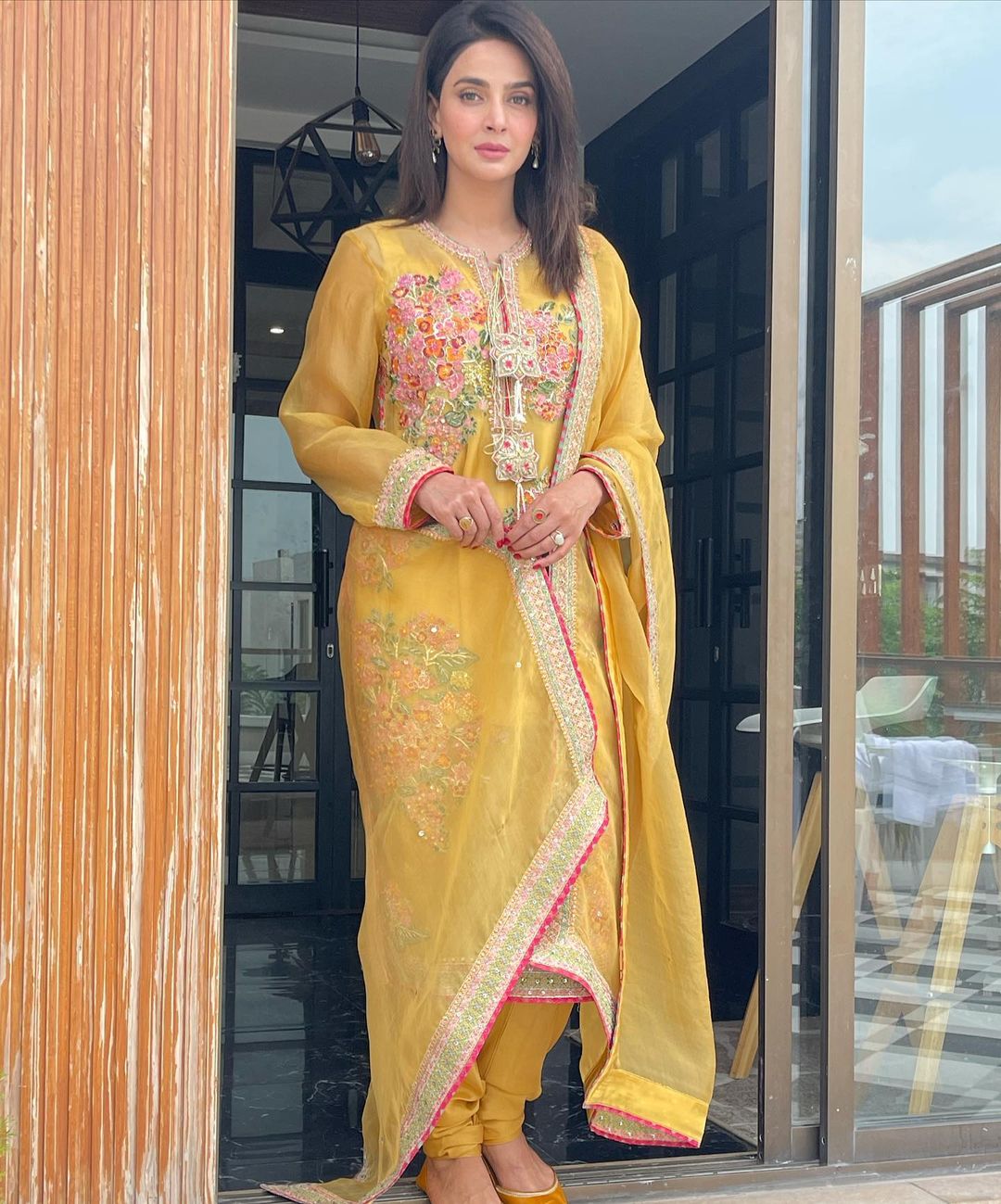saba qamar