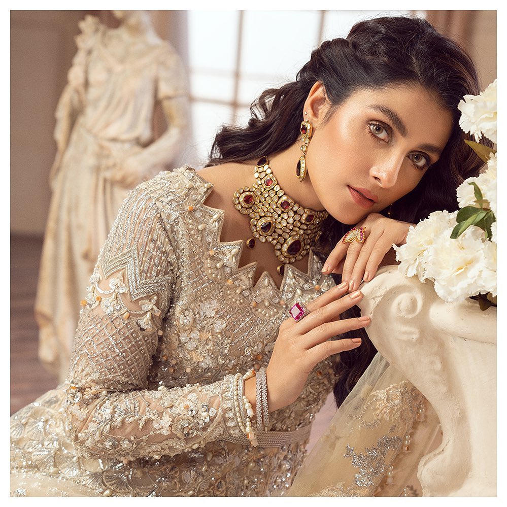 ayeza khan